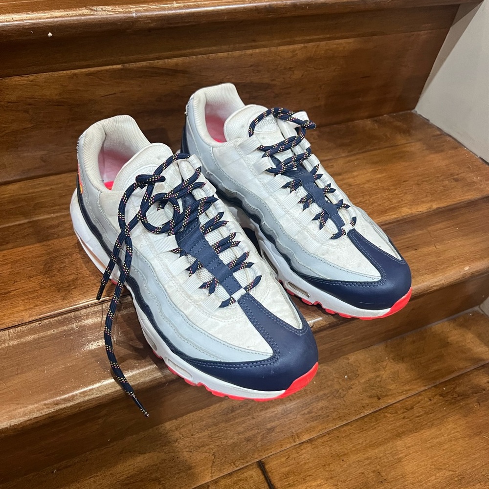 NIKE Air Max